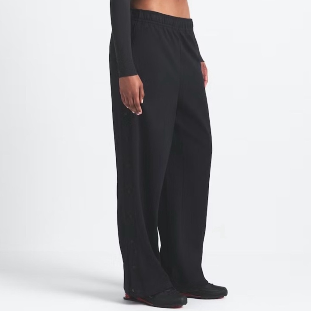 SKIMS x Nike Side Snaps Pant